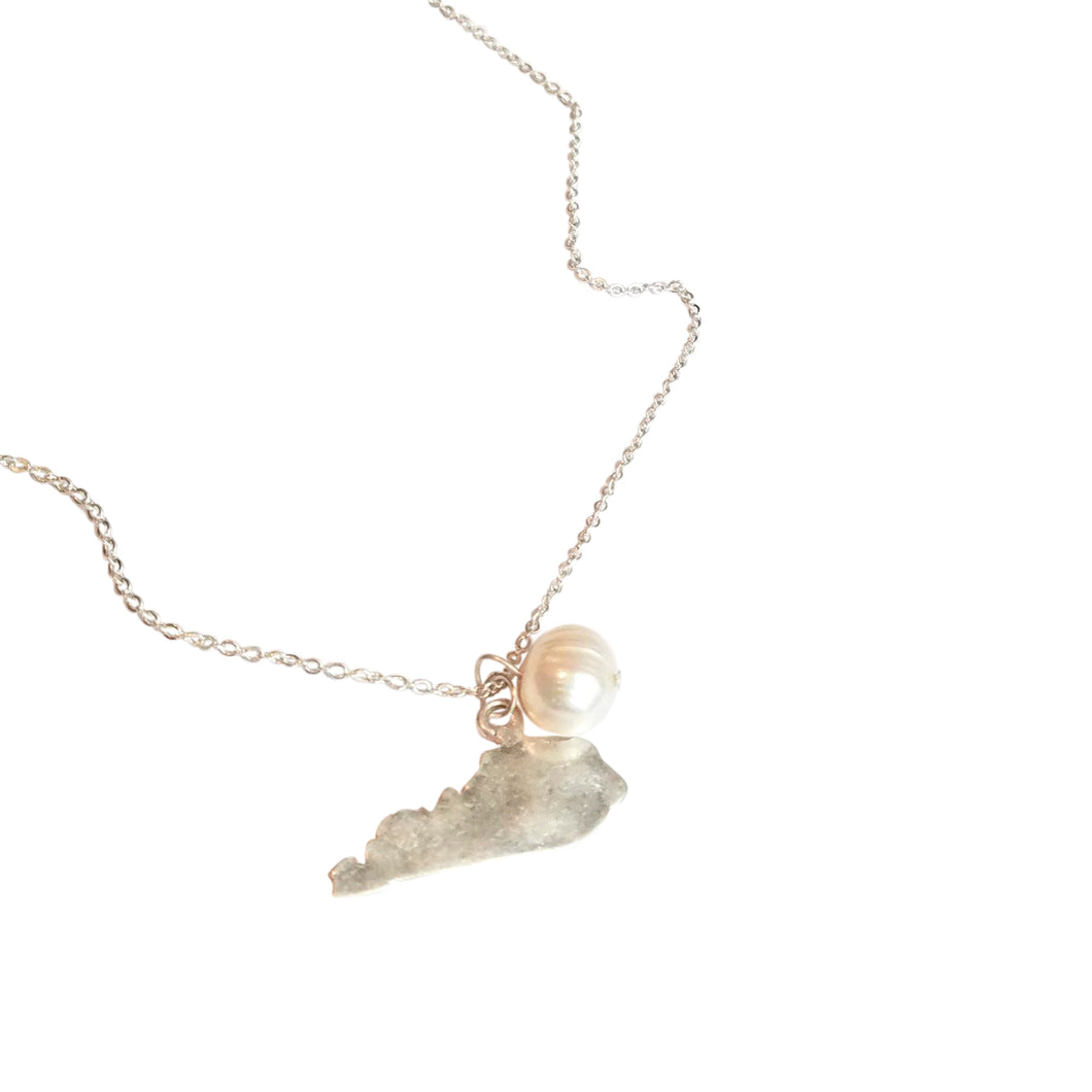 Kentucky Pendant Necklace With Pearl